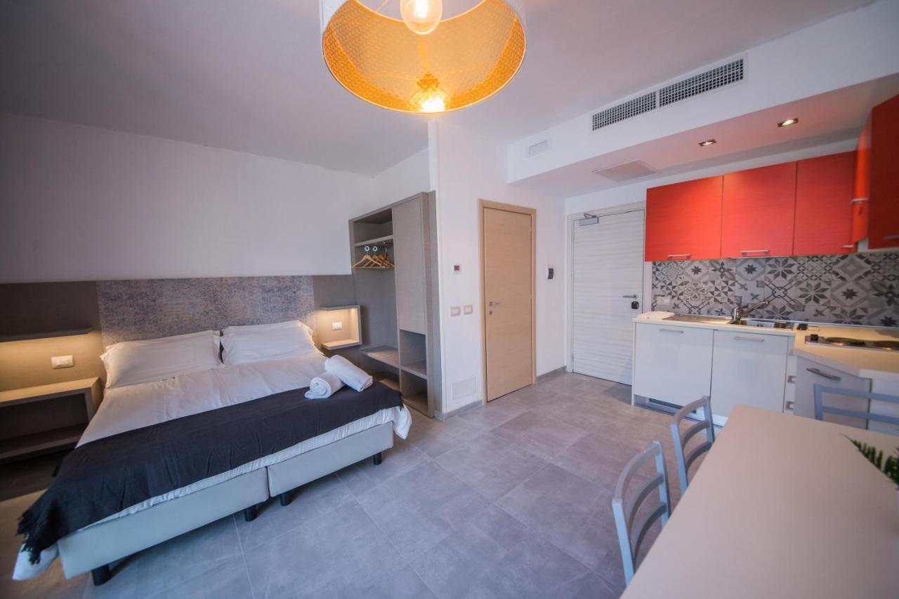 Residence Cristine Riva del Garda Exterior foto