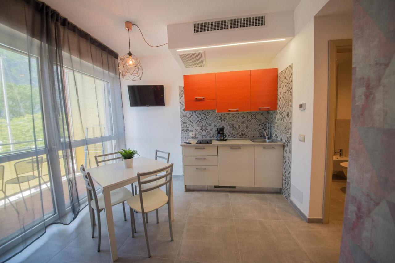 Residence Cristine Riva del Garda Exterior foto