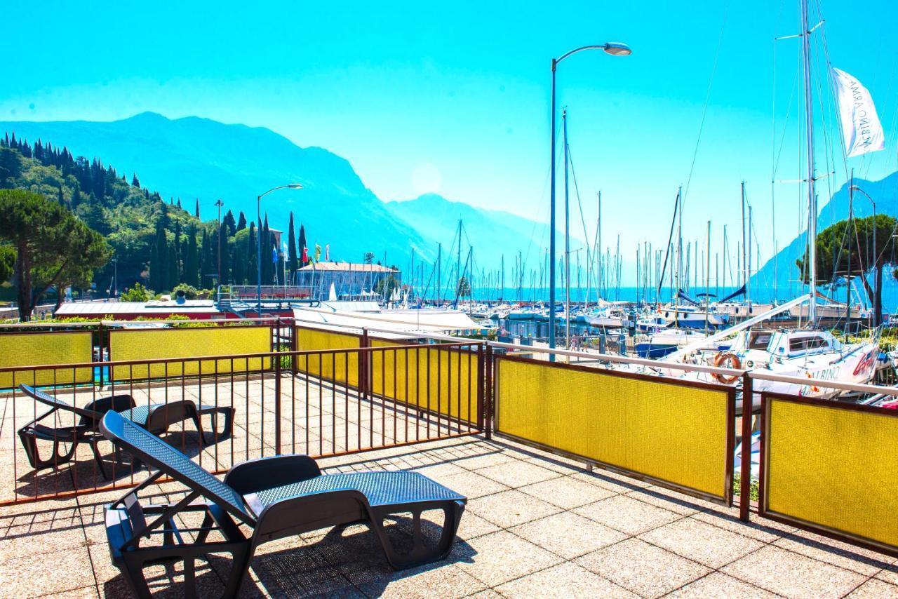 Residence Cristine Riva del Garda Exterior foto