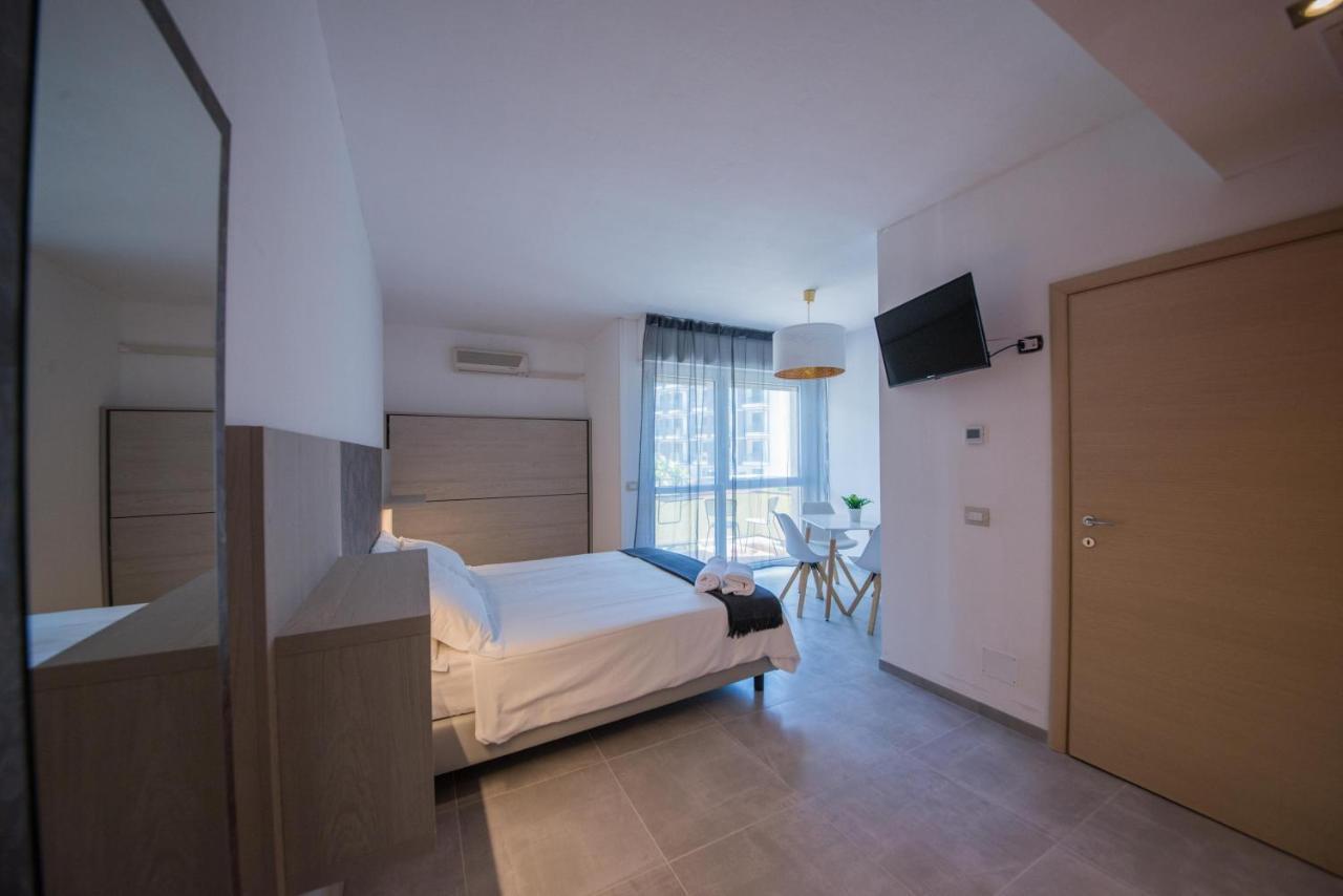 Residence Cristine Riva del Garda Exterior foto
